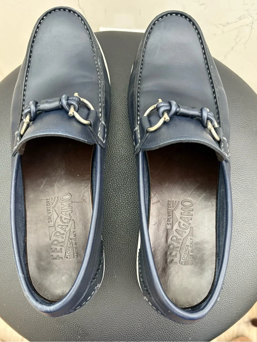 Salvatore Ferragamo Gancini Bit Leather Boat Casual Loafers Navy Sz 7 Made Italy